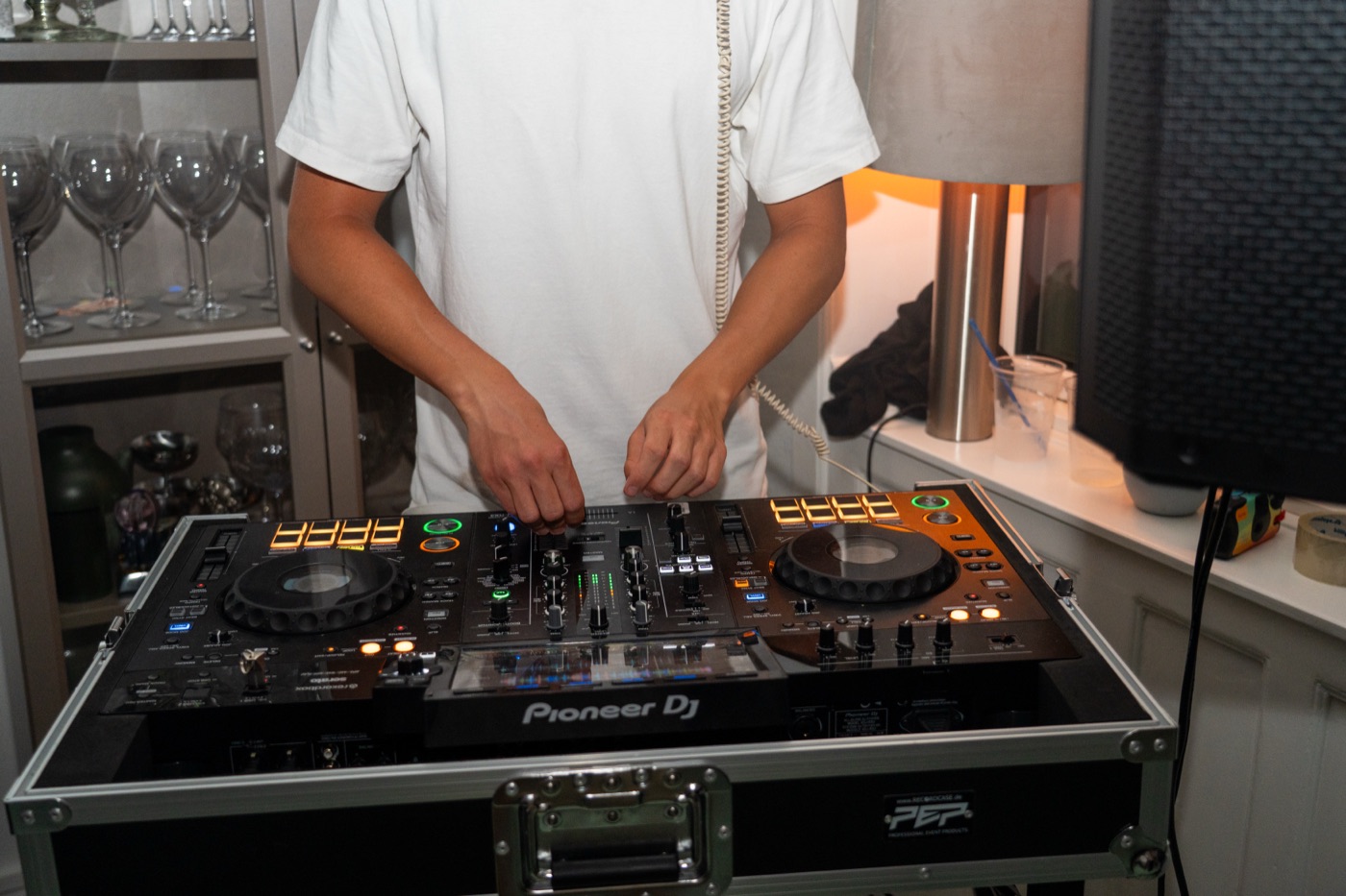 DJ controller